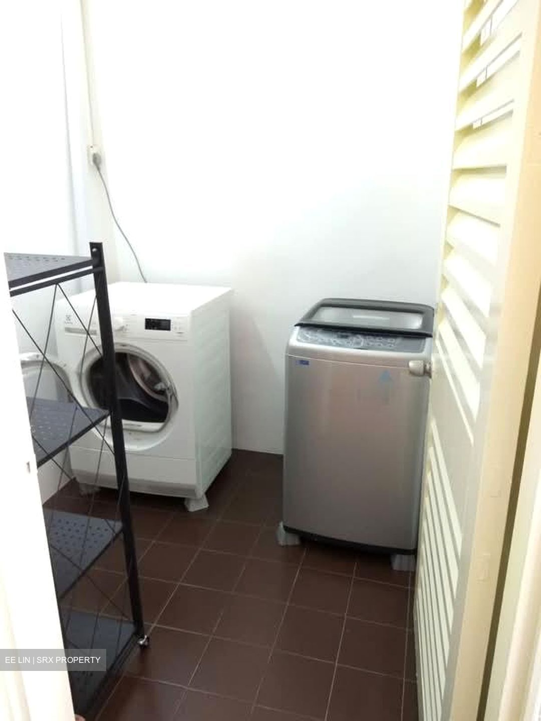 Hoa Nam Building (D8), Apartment #558369271